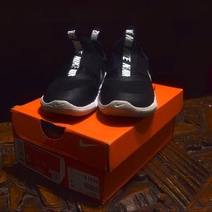 Toddler Nike Flex Runner Slip-on Sneakers